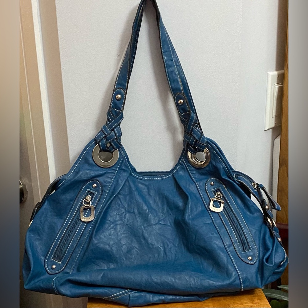 NWOT Beautiful Blue Rossetti Purse